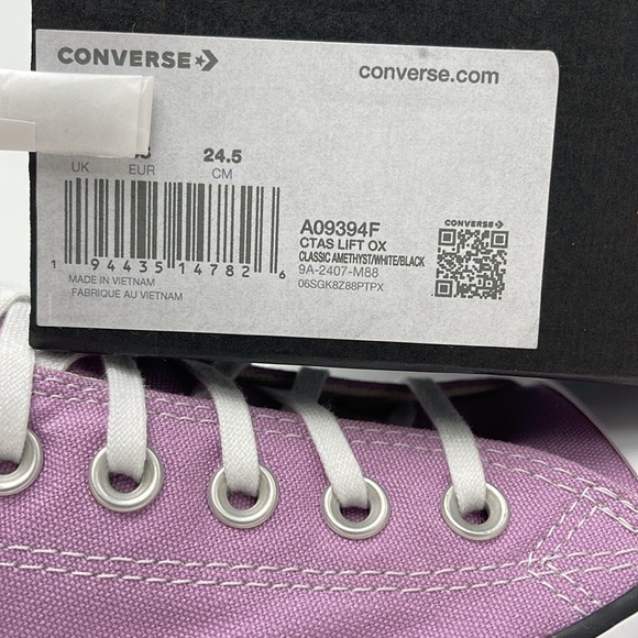 Converse WMNS A09394F CTAS LIFT OX
CLASSIC AMETHYST/WHITE/BLACK Platforms Snkrs - Picture 16 of 16